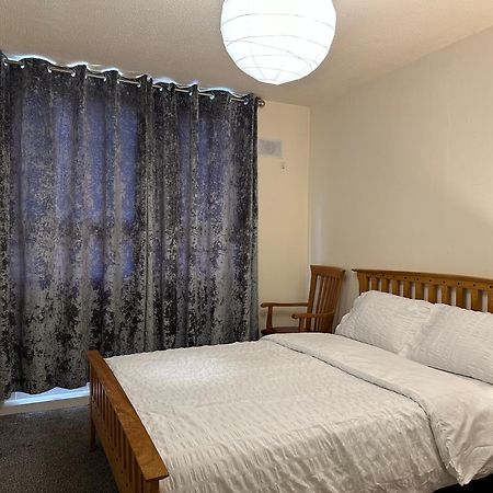Amazing Room In Glasgow City Exteriör bild